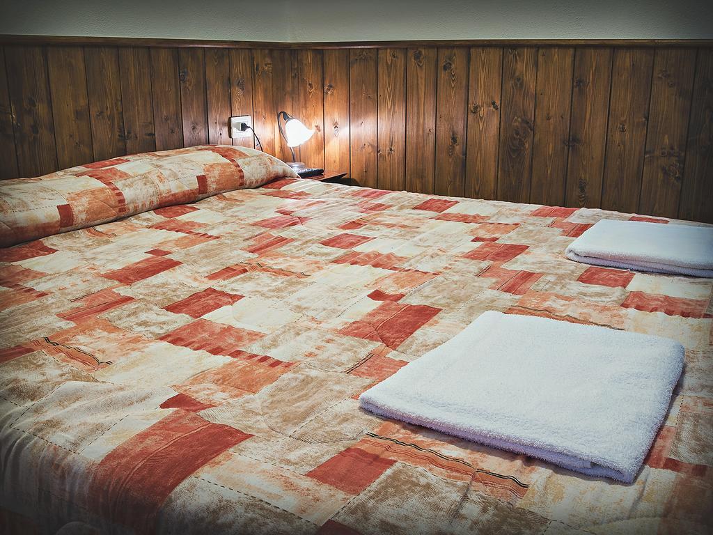 Bed And Breakfast Ichnos 칼라고노네 객실 사진